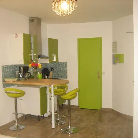 Apart Otel Karraz